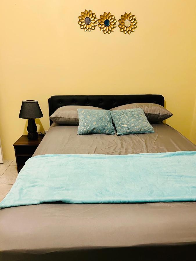 The Rest Stop-B- 15 Min From Airport/24Hrs Security Montego Bay Eksteriør bilde
