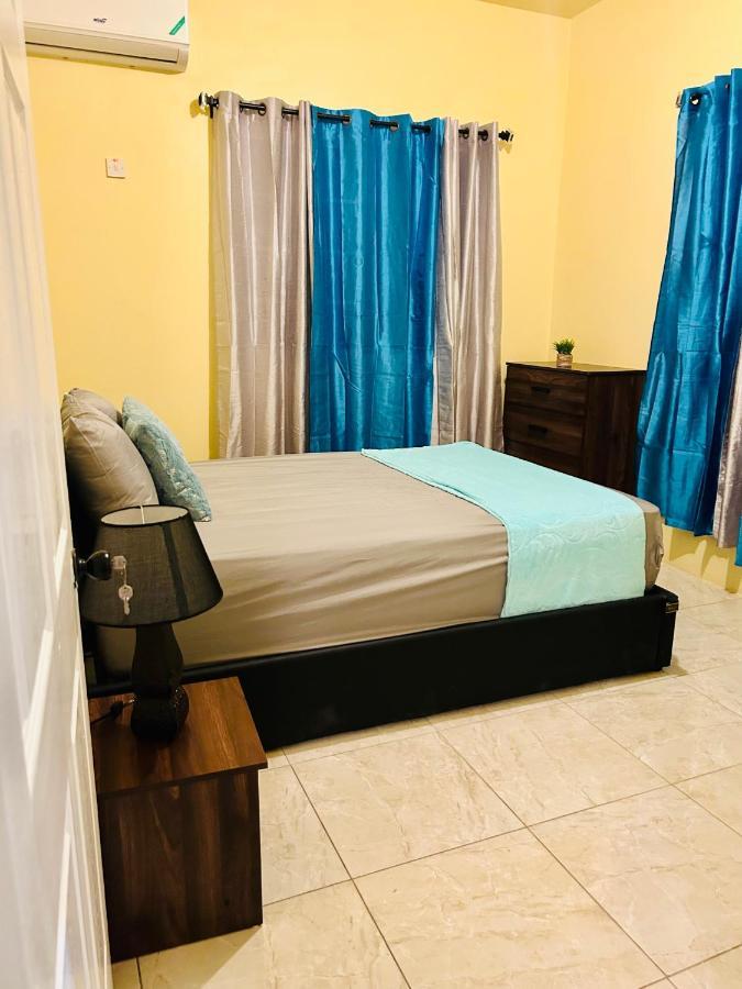 The Rest Stop-B- 15 Min From Airport/24Hrs Security Montego Bay Eksteriør bilde